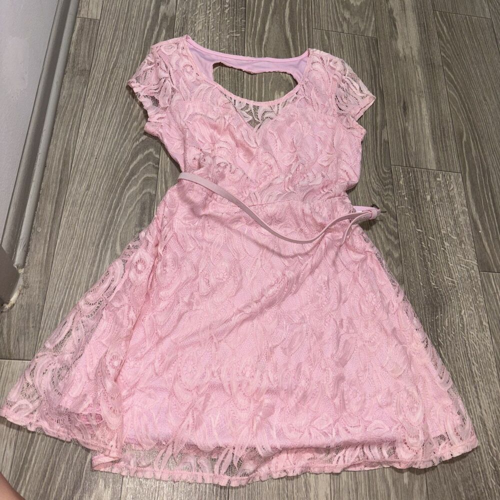 No Boundaries Pink Lace Cute Heart Cut Out Back A Line Midi Dress Size Large